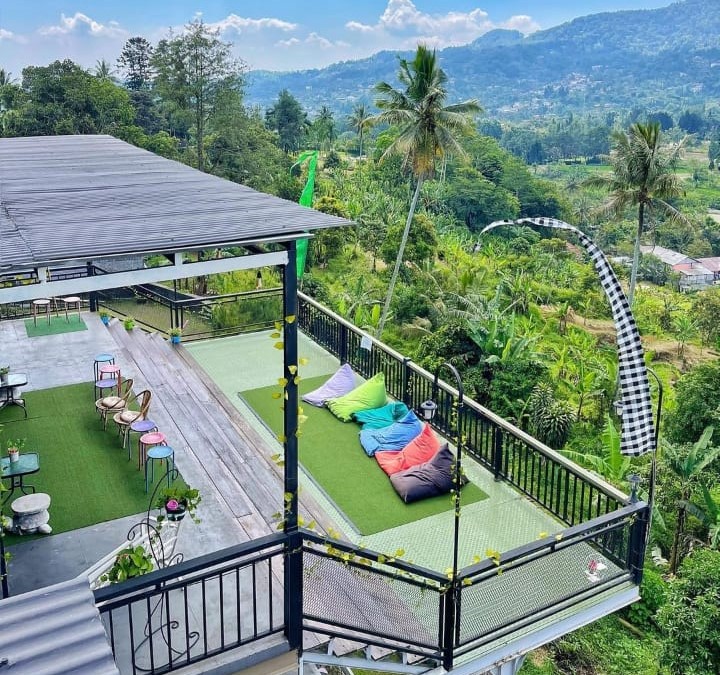 Breeve Hills Resto & Cafe Bogor Atraksi dan Menu Baru Breeve Hills Resto & Cafe Bogor Atraksi dan Menu Baru